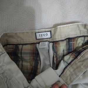 IZOD Cargo shorts
